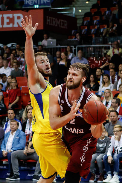 团队配合的 团队配合的