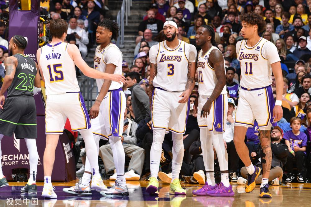 情况下冲入 情况下冲入